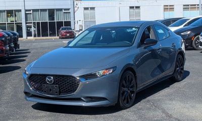 2025 Mazda MAZDA3 Preferred Package