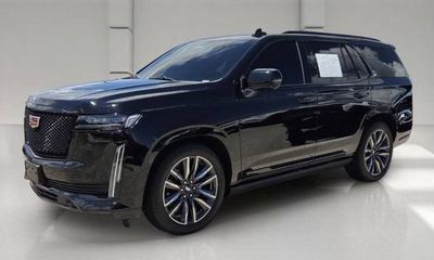 2023 Cadillac Escalade Sport Platinum