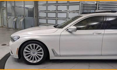 2019 BMW 740i