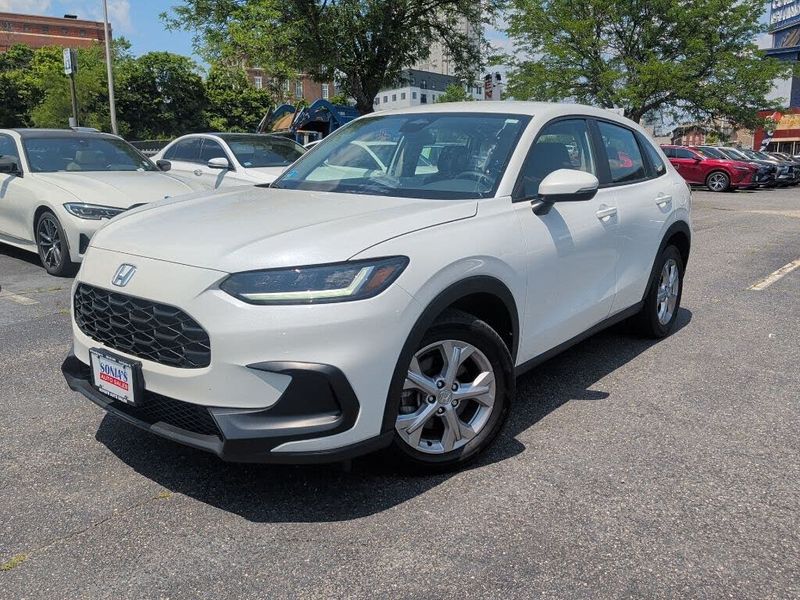 2023 Honda HR-V — a typically priced live listing