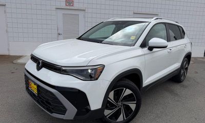 2026 Volkswagen Taos 4Motion SE