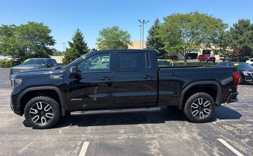 2023 GMC Sierra AT4