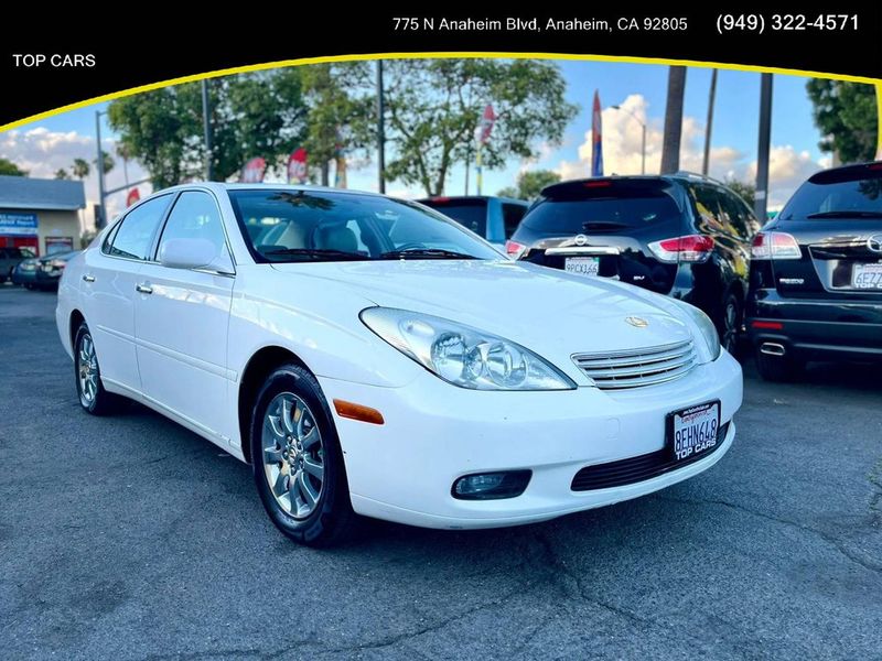 2002 Lexus ES — a typically priced live listing