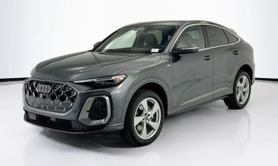 2026 Audi SQ5 Quattro Premium Plus