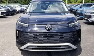2026 Volkswagen Tiguan 4MOTION SE