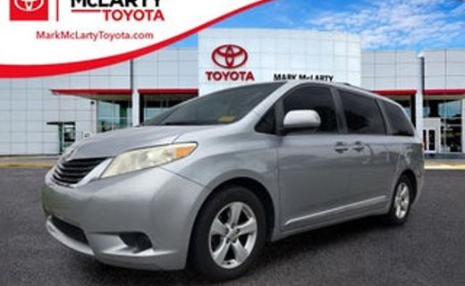 2013 Toyota Sienna LE