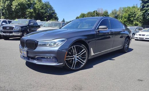 2016 BMW 740I