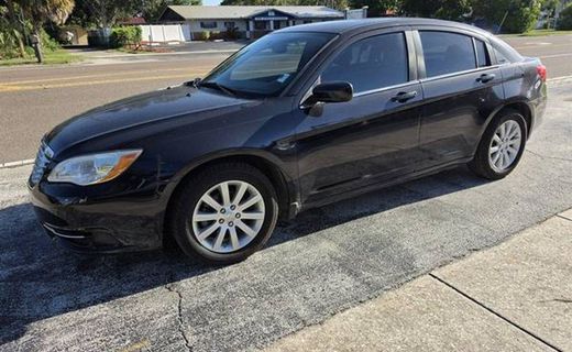 2013 Chrysler 200 Touring