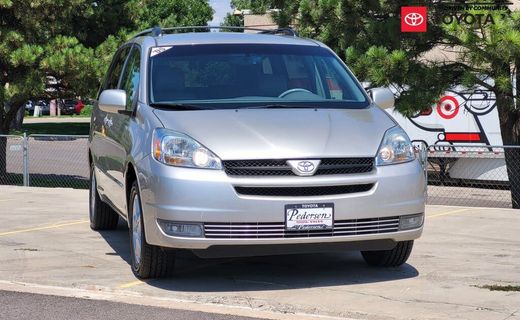2005 Toyota Sienna XLE