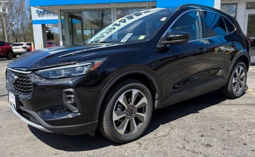 2025 Ford Escape Platinum