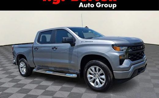 2026 Chevrolet Silverado Custom
