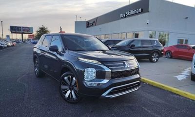 2026 Mitsubishi Outlander SE
