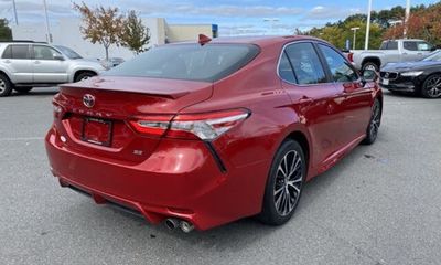 2020 Toyota Camry SE Audio Package