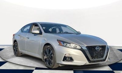 2020 Nissan Altima SR