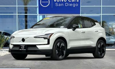 2026 Volvo EX30 Plus