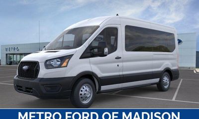 2025 Ford Transit Medium Roof
