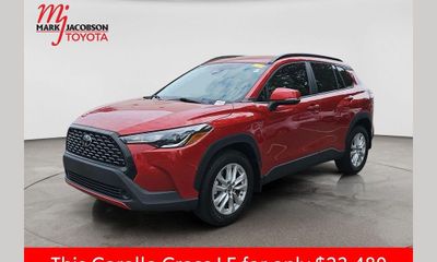 2023 Toyota Corolla Cross LE