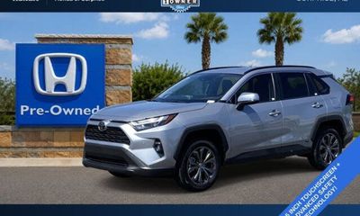 2025 Toyota RAV4 XLE Premium