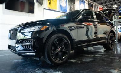 2018 Jaguar F-Pace R Dynamic SE