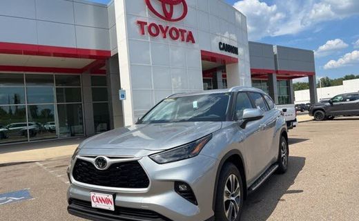 2024 Toyota Highlander XLE