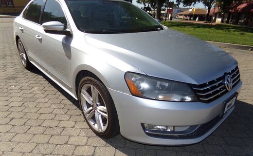 2015 Volkswagen Passat SEL
