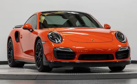 2016 Porsche 911 Turbo S