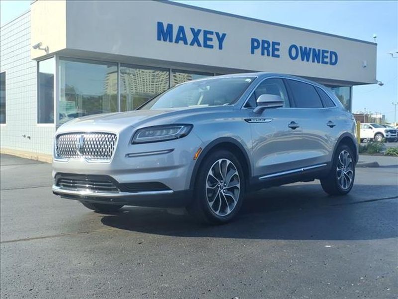 2023 Lincoln Nautilus — a typically priced live listing