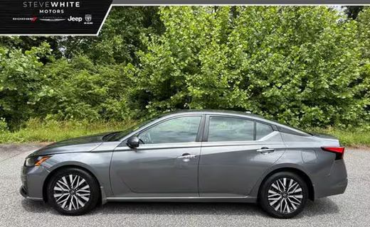 2023 Nissan Altima SV