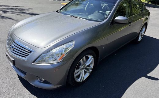 2013 Infiniti G37