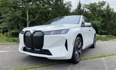 2026 BMW IX xDrive45