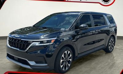 2024 Kia Carnival EX