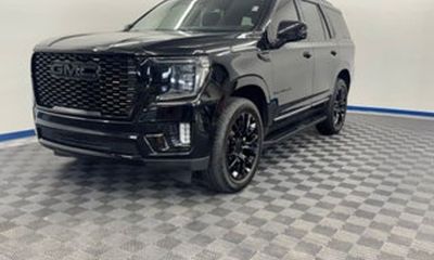 2023 GMC Yukon SLE