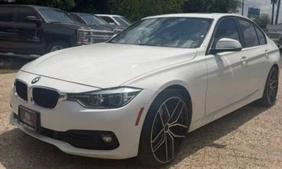 2018 BMW 320I Sedan