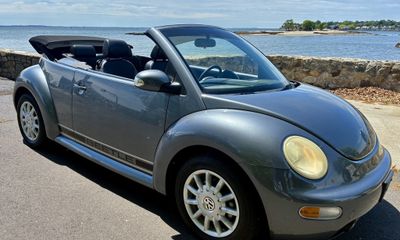 2004 Volkswagen Beetle GLS