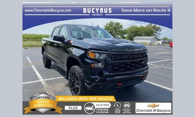 2026 Chevrolet Silverado Trail Boss Custom