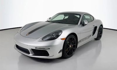 2024 Porsche 718 Cayman Style Edition