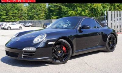 2010 Porsche 911 S Cabriolet 4S