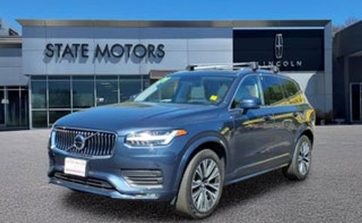 2021 Volvo XC90 Momentum
