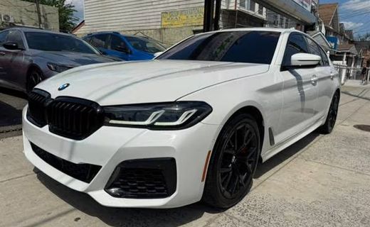 2023 BMW 540I