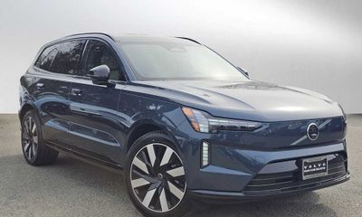 2026 Volvo EX90 Ultra