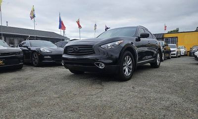 2015 Infiniti QX70 Base SUV