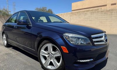 2011 Mercedes-Benz C-Class C300