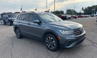 2022 Volkswagen Tiguan 4MOTION S