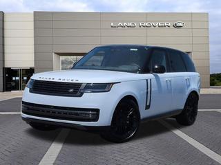 2026 Land Rover Range SE