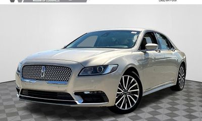2017 Lincoln Continental Select