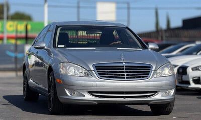 2009 Mercedes-Benz S-Class S550 4 Matic