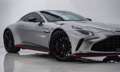 2025 Aston Martin Vantage