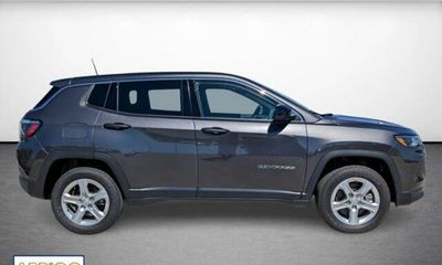 2023 Jeep Compass Sport