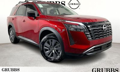2026 Nissan Pathfinder SV