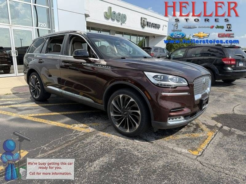 2020 Lincoln Aviator — a typically priced live listing